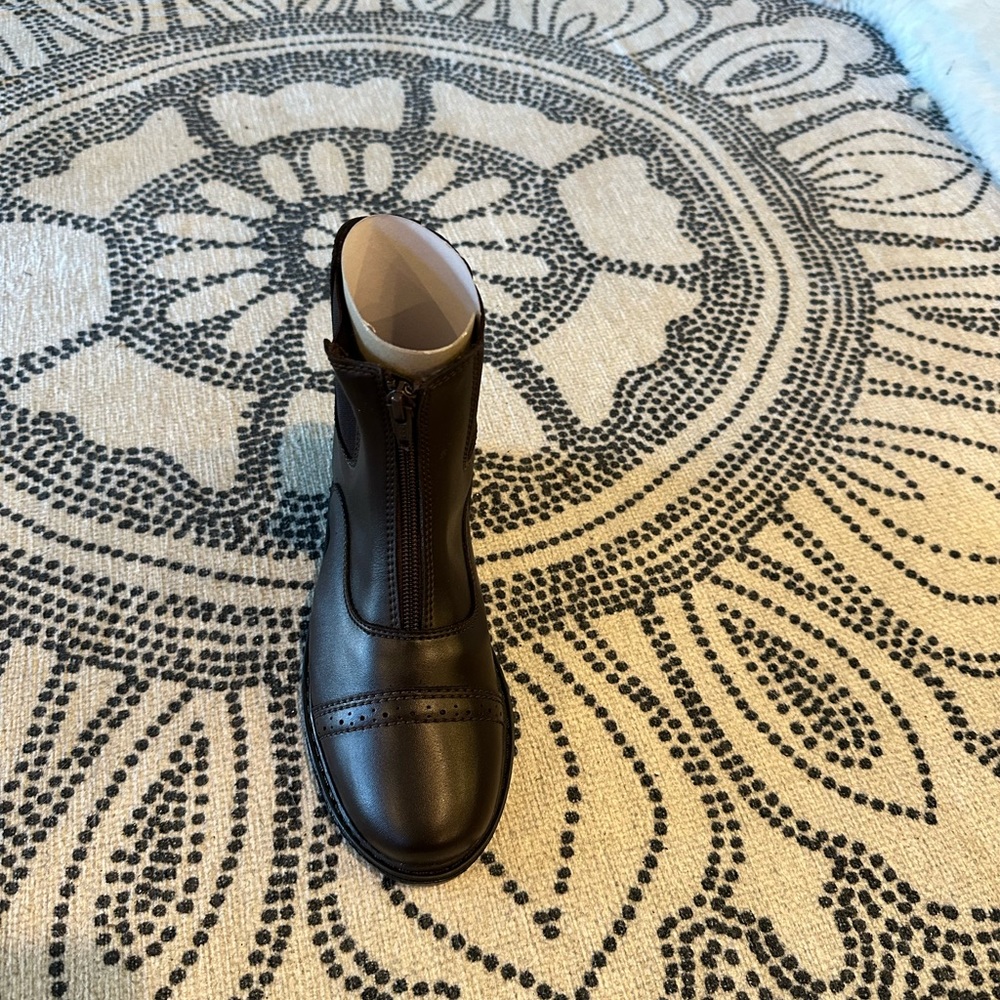 New in box Tuff Rider starter zipper paddock boots